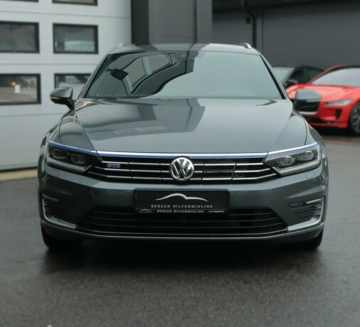 volkswagen-passat-elektrisitetbensin-2016-big-4