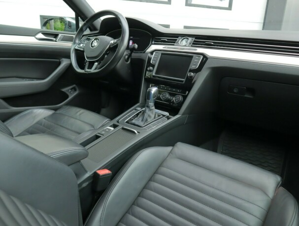 volkswagen-passat-elektrisitetbensin-2016-big-15