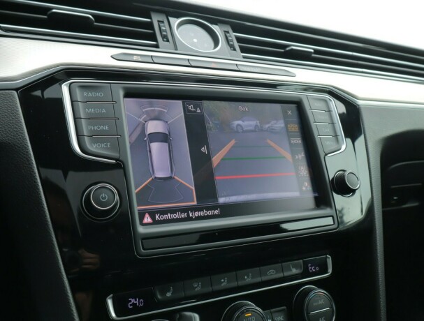 volkswagen-passat-elektrisitetbensin-2016-big-26