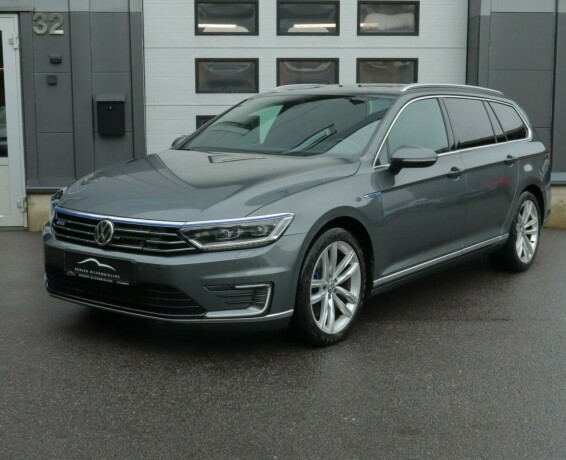 volkswagen-passat-elektrisitetbensin-2016-big-0