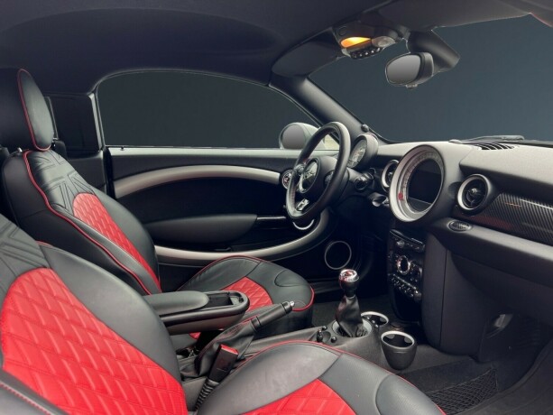 mini-cooper-bensin-2013-big-15