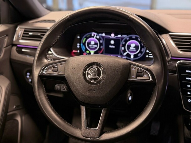 skoda-superb-elektrisitetbensin-2020-big-22