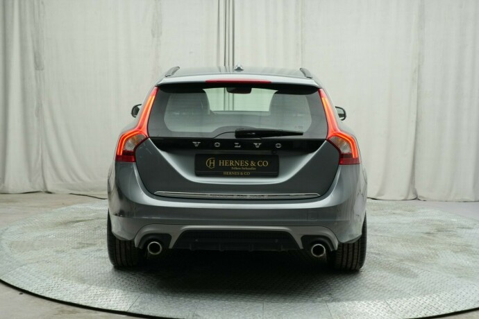 volvo-v60-elektrisitetdiesel-2016-big-34