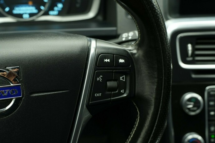 volvo-v60-elektrisitetdiesel-2016-big-17