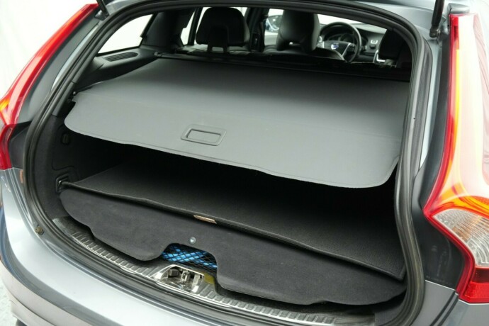 volvo-v60-elektrisitetdiesel-2016-big-6