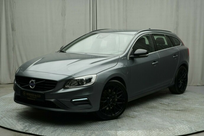 volvo-v60-elektrisitetdiesel-2016-big-0