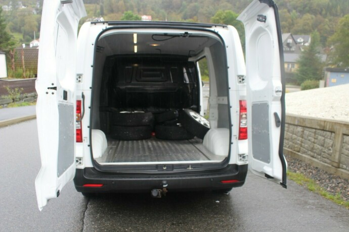 maxus-e-deliver-3-elektrisitet-2021-big-4