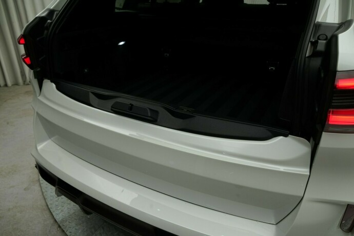 bmw-x5-m-bensin-2021-big-29