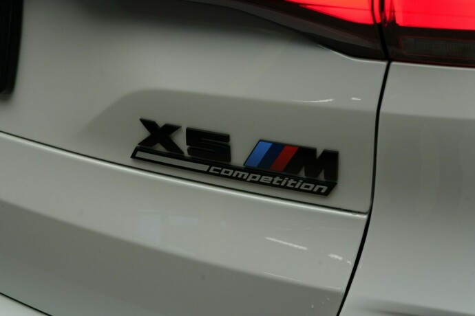bmw-x5-m-bensin-2021-big-18