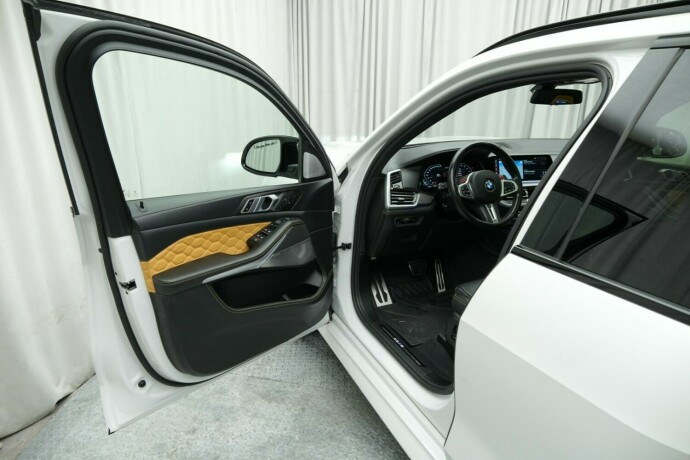 bmw-x5-m-bensin-2021-big-34