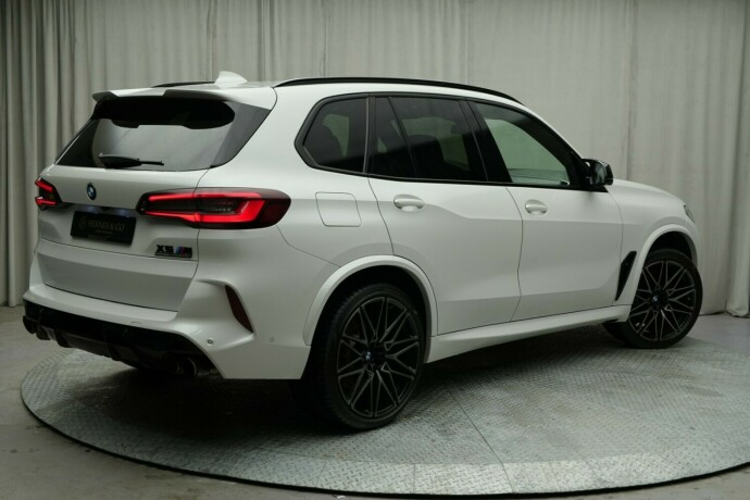 bmw-x5-m-bensin-2021-big-3
