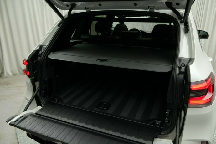 bmw-x5-m-bensin-2021-big-24