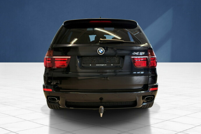 bmw-x5-diesel-2011-big-3