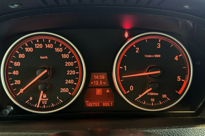 bmw-x5-diesel-2011-big-18