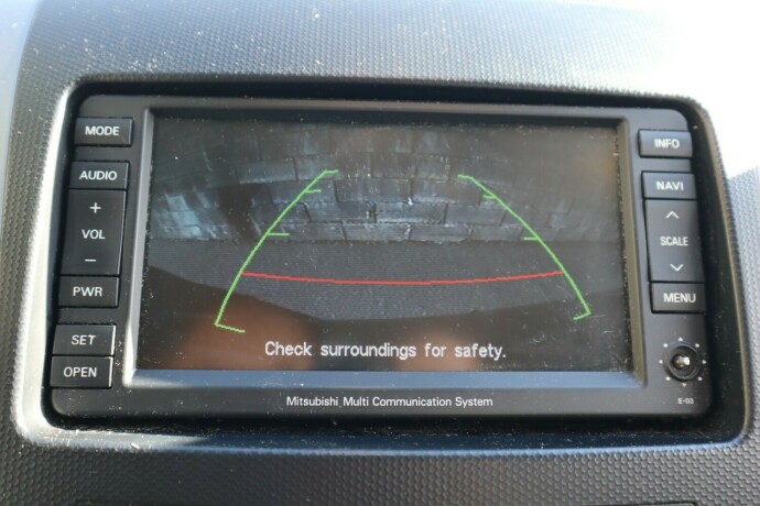 mitsubishi-outlander-diesel-2010-big-14