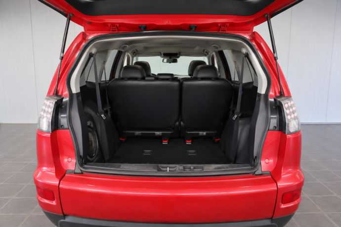 mitsubishi-outlander-diesel-2010-big-7