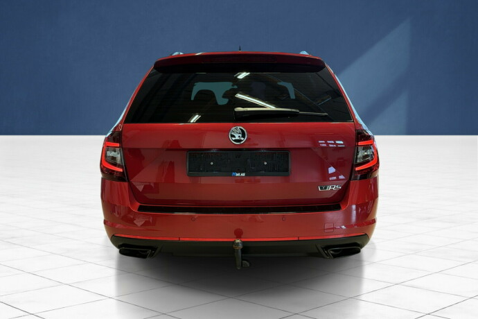 skoda-octavia-rs-bensin-2019-big-3