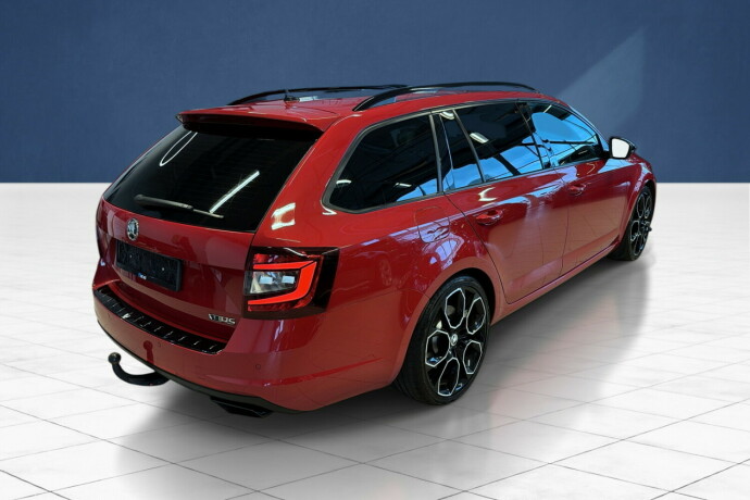 skoda-octavia-rs-bensin-2019-big-2