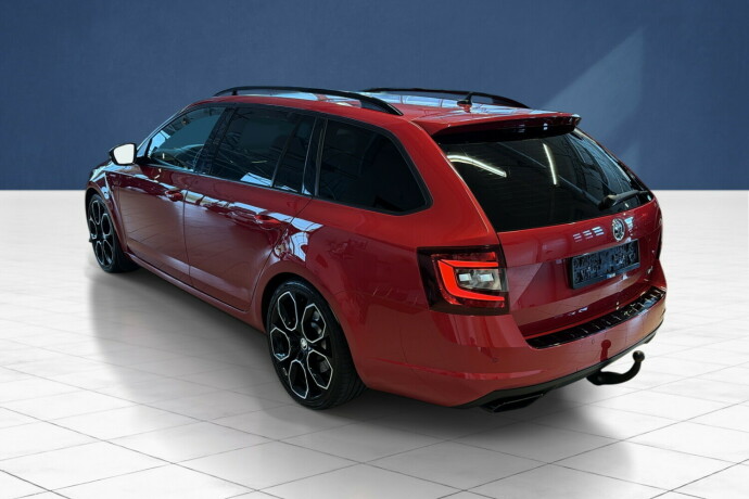 skoda-octavia-rs-bensin-2019-big-4