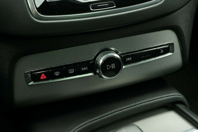 volvo-xc-90-elektrisitetbensin-2023-big-60
