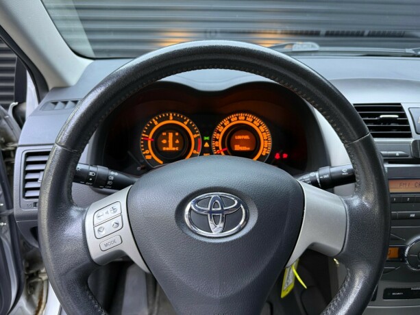 toyota-corolla-diesel-2008-big-11