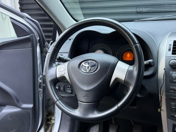 toyota-corolla-diesel-2008-big-10