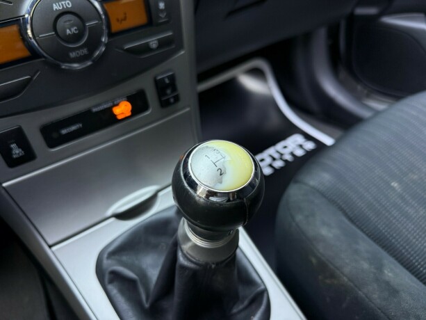 toyota-corolla-diesel-2008-big-15