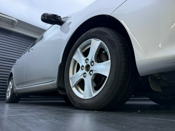toyota-corolla-diesel-2008-big-6