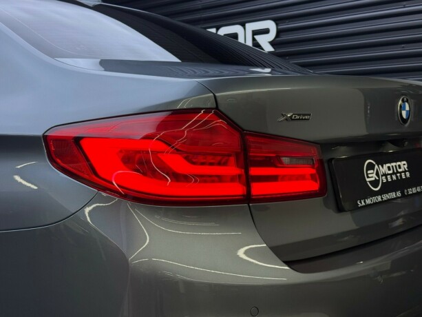 bmw-540i-bensin-2018-big-9