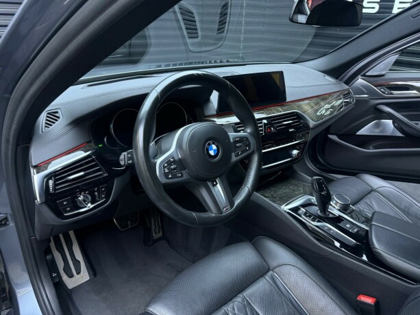 bmw-540i-bensin-2018-big-14