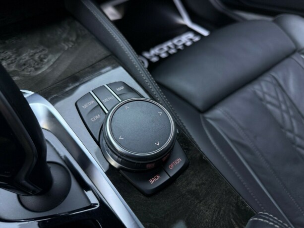 bmw-540i-bensin-2018-big-31