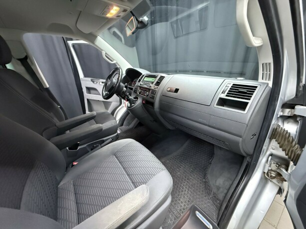 volkswagen-multivan-diesel-2014-big-21