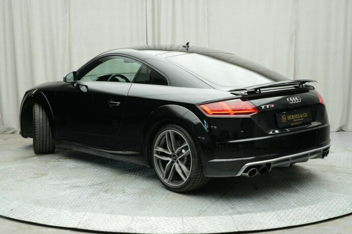 audi-tts-bensin-2016-big-8