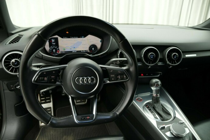 audi-tts-bensin-2016-big-30