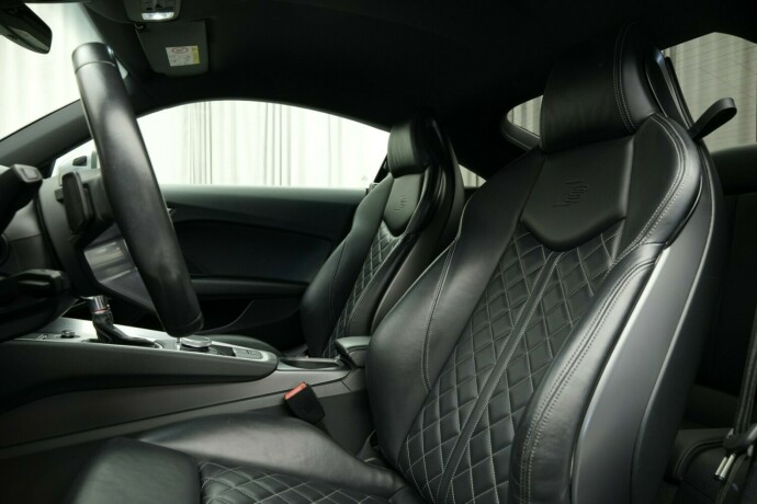audi-tts-bensin-2016-big-27