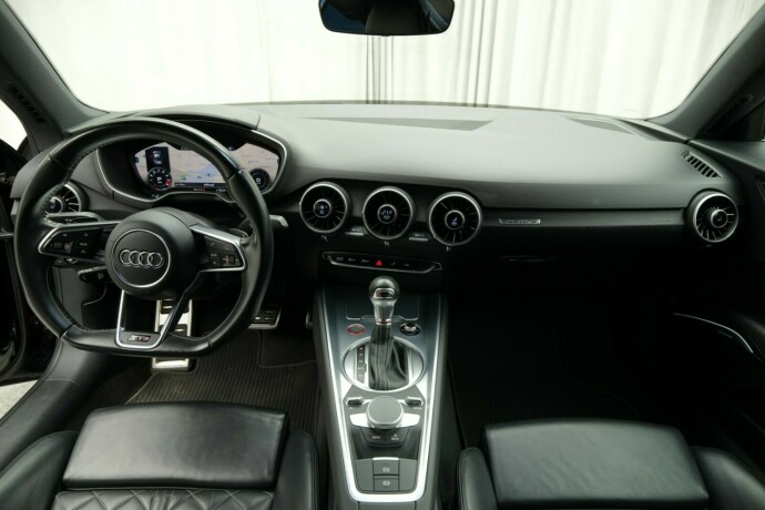 audi-tts-bensin-2016-big-29