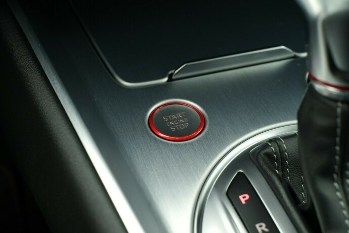audi-tts-bensin-2016-big-50
