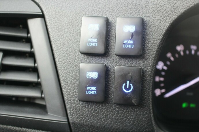 toyota-proace-diesel-2024-big-16