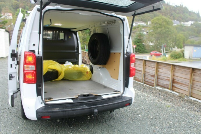 toyota-proace-diesel-2024-big-11