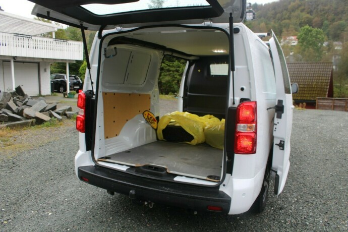 toyota-proace-diesel-2024-big-12