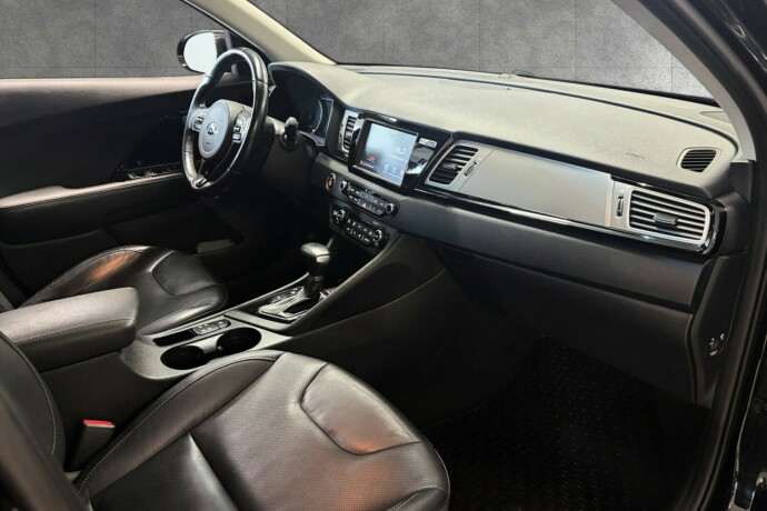 kia-niro-elektrisitetbensin-2018-big-16