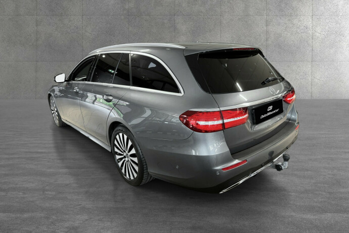 mercedes-benz-e200-bensin-2017-big-3