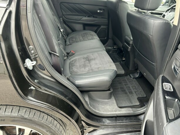mitsubishi-outlander-elektrisitetbensin-2016-big-10