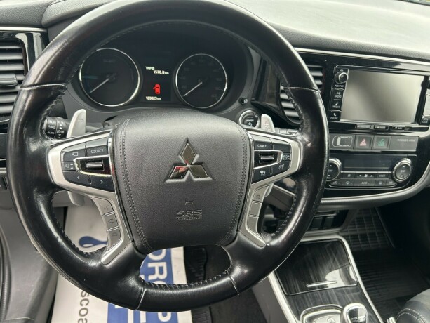 mitsubishi-outlander-elektrisitetbensin-2016-big-18