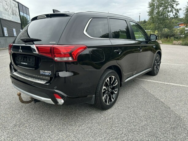 mitsubishi-outlander-elektrisitetbensin-2016-big-6