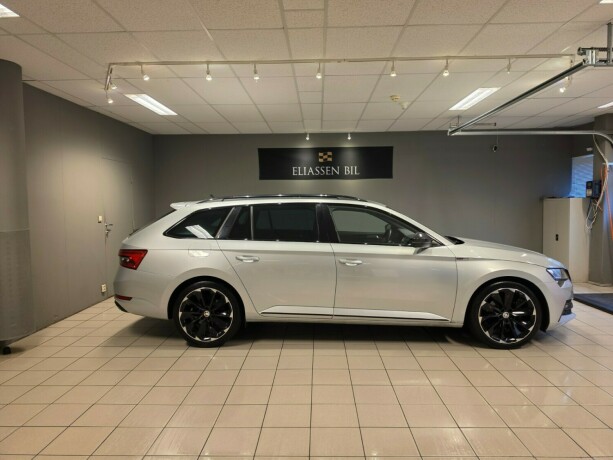 skoda-superb-diesel-2022-big-4