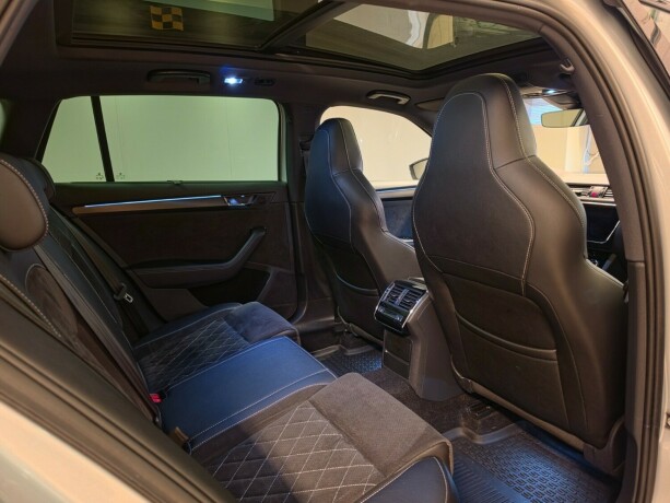 skoda-superb-diesel-2022-big-18