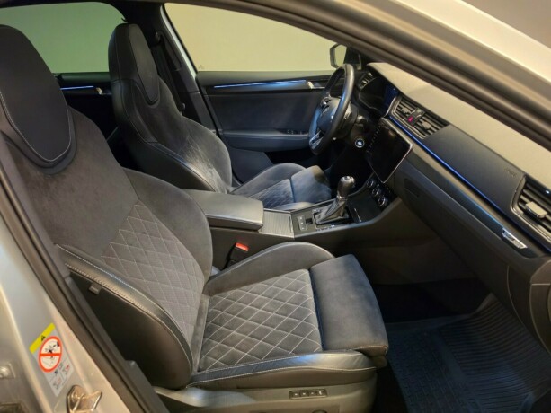 skoda-superb-diesel-2022-big-15