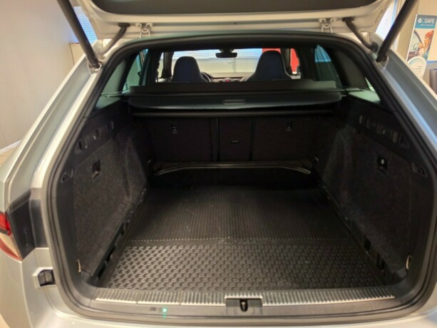 skoda-superb-diesel-2022-big-20