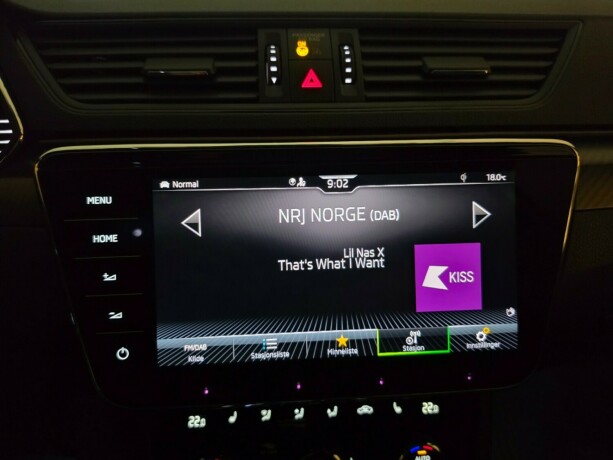 skoda-superb-diesel-2022-big-35
